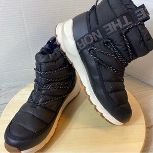 New! the north face women Black Themoball Lace Up Waterproof Winter Boots 8